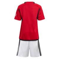 Otroški Nogometni dresi Manchester United Domači 2023-24 Kratek Rokav (+ Kratke hlače)